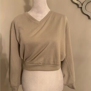 Relaxed V-Neck Pullover Sweater in Light Beige